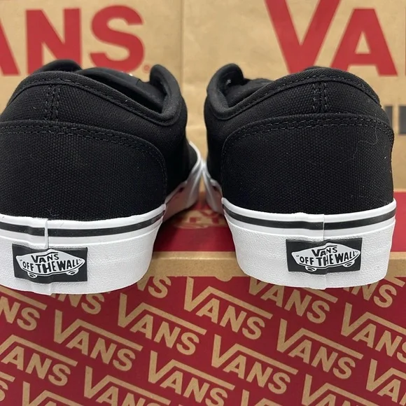 Vans Men’s Canvas Sneakers Classic Low-Top Design Atwood (Canvas) Black/White